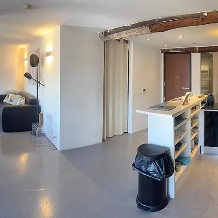 Apartment Place Rossetti, Heart Of Vieux-nice, View Light Ac