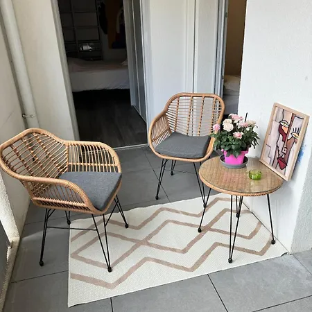 Apartment Apparemment F3 Avec Terrasse Clim & Tram *