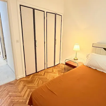 Apartment Sea View, Promenade Des Anglais, 180 Degree Balcony, 4 People *