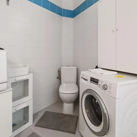Cozy 1br Flat With Balcony - 5 Min To Tram Station Apartment