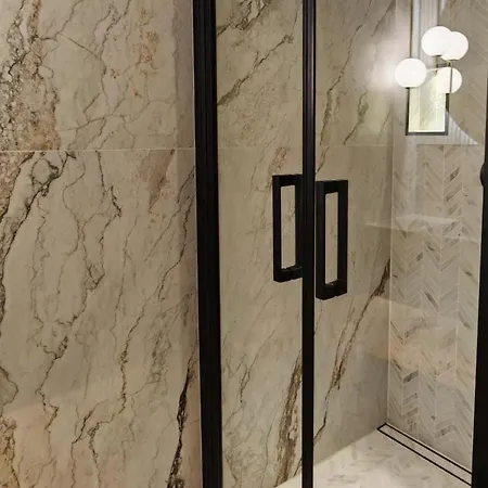 Apartment Luxury 3br Gem-nice Old Town-steps To Nice
