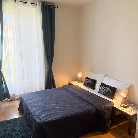 Apartment Bright Cozy Space With Balcony Center Within Walking Distance Nice