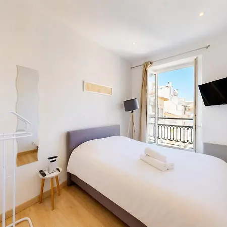 Apartment Modern And - Sea 2 Min Away