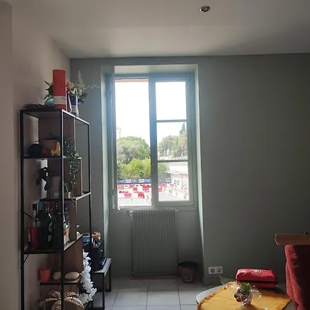Apartment Privee Dans Familiale Nice