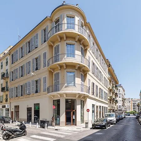 Merveilleux Duplex Centre De Nice, Climatise Et Renove ! *