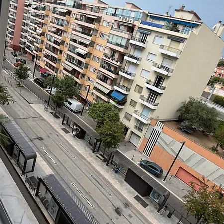 Apartment Sea View, Promenade Des Anglais, 180 Degree Balcony, 4 People Nice