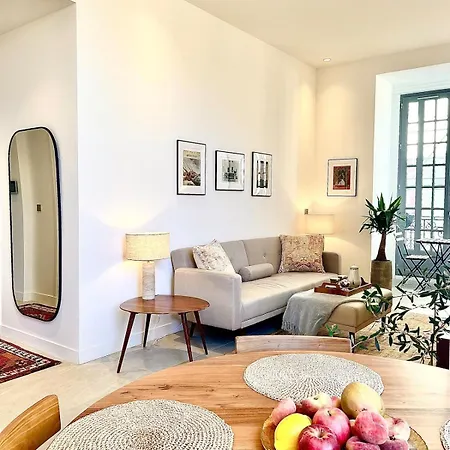 Apartment Carre Dorelegant 2 Br *