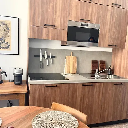 Apartment Carre Dorelegant 2 Br *