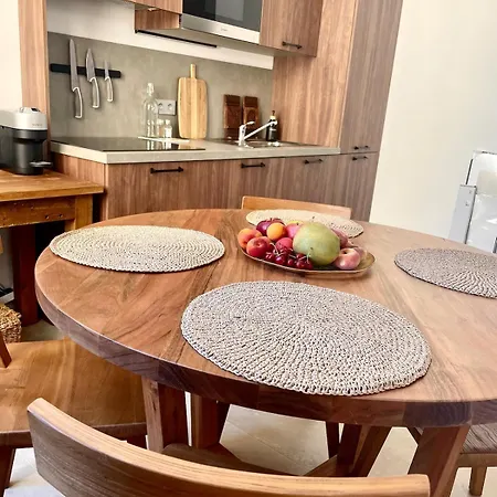 Apartment Carre Dorelegant 2 Br