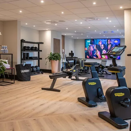 Hotel Novotel Arenas Aeroport 4*