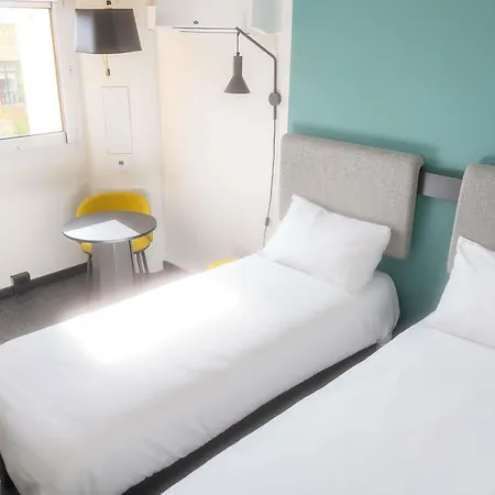 Ibis Centre Gare Hotel 3*