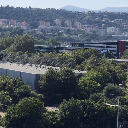 Hotel Ibis Budget Palais Nikaia 2*