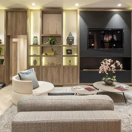 Western Cosy 4*