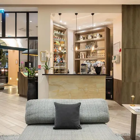 Western Cosy Hotel Nice