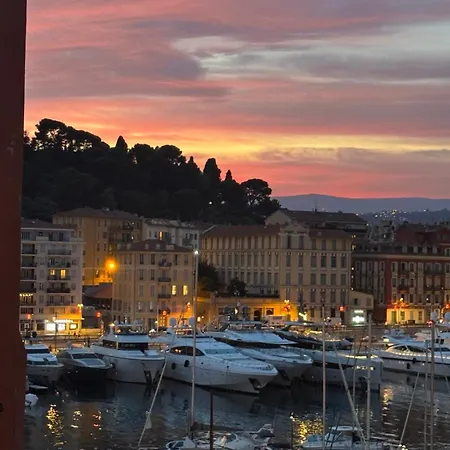 Port, French Riviera Appartement *
