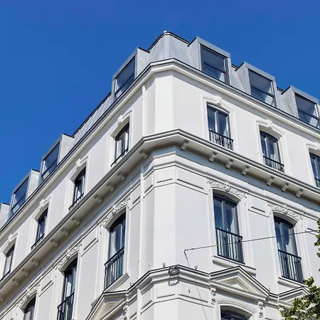 Ikonik Jean Médecin Hotel 4*