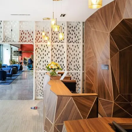 Hotel Crowne Plaza - - Grand Arenas By Ihg 4*