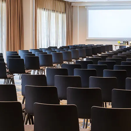Express - - Grand Arenas By Ihg 3*