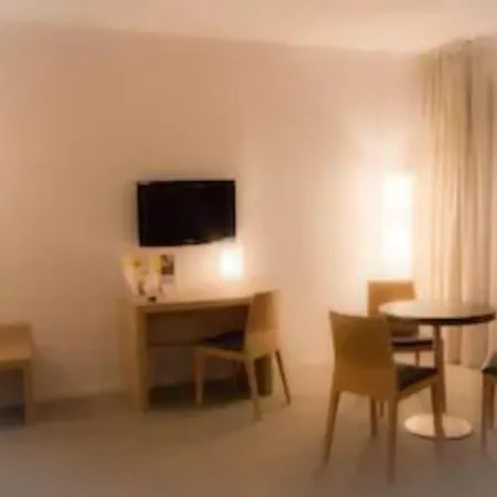Hotel Esatitude Nice