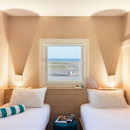 Hotel Premiere Classe - Promenade Des 2*