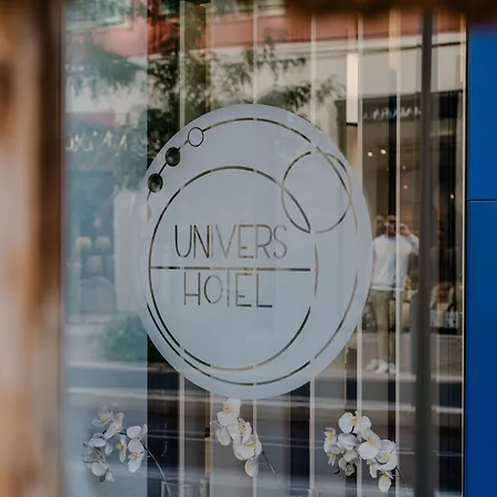 Univers Nice