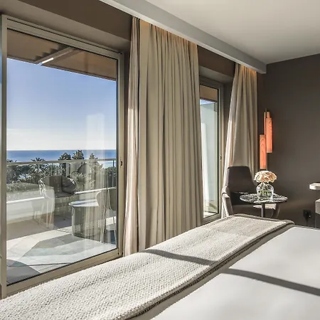 Anantara Plaza - A Leading Of The World Hotel 5*