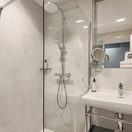 Ammi Lafayette Hotel 3*