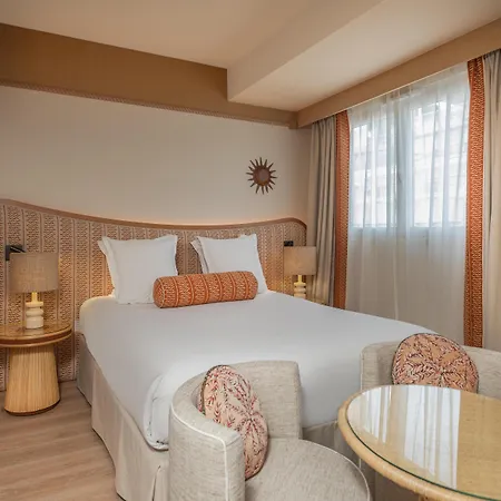 Le Soleia By Inwood 4*
