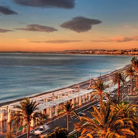 Mercure Promenade Des 4*