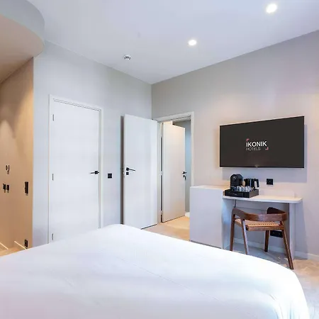 Le Noailles Gare Hotel