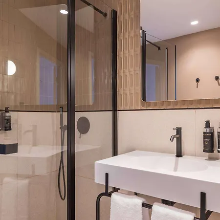Le Noailles Gare Hotel 3*