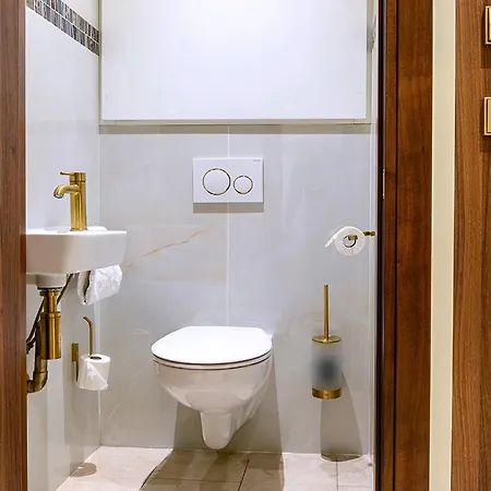 Aston La Scala Hotel