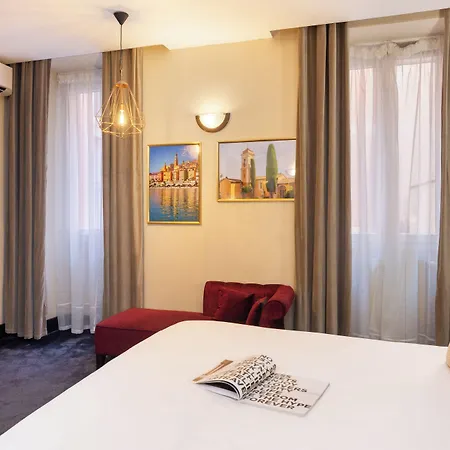 Western Cosy Hotel 4*