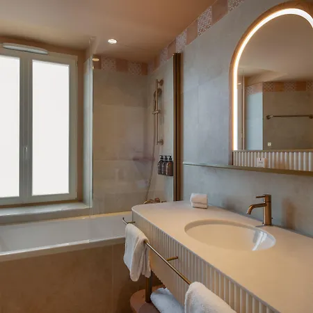 Le Soleia By Inwood Hotel