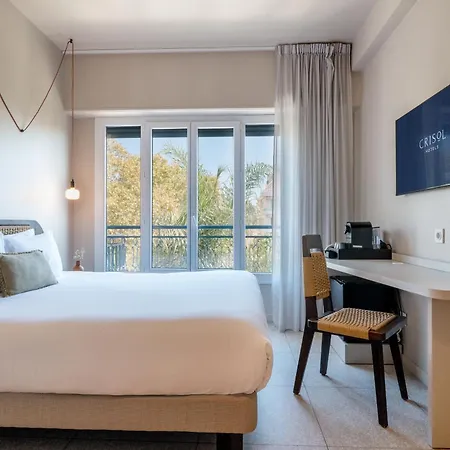 Crisol Promenade Hotel *
