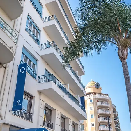 Crisol Promenade Hotel *