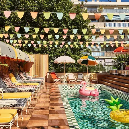 Hotel Mama Shelter 4*