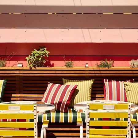 Mama Shelter Hotel