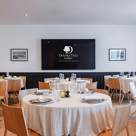 Doubletree By Hilton Centre Iconic Hotel 4*