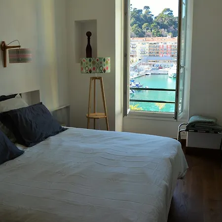 Apartment Be Our Guests In Port