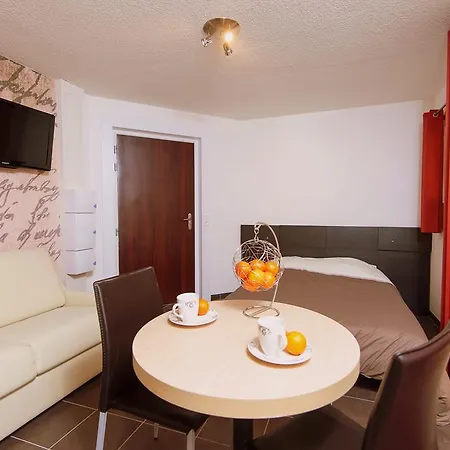 Appart hôtel Serafina Apartements