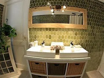 L'oustaria 3 Bedrooms Apartment, Old Town Apartment