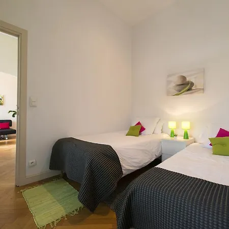 Aston - Centre Massena Apartment *