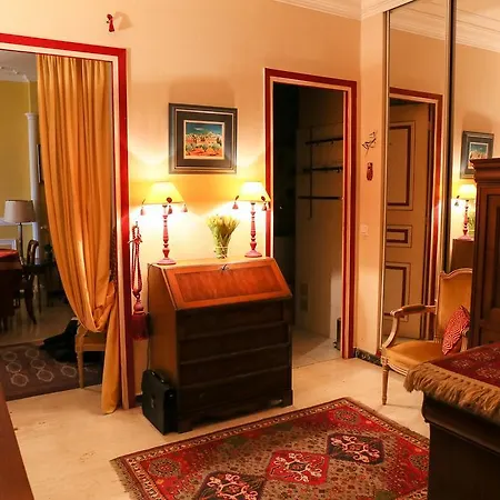 Marguerite Apartment