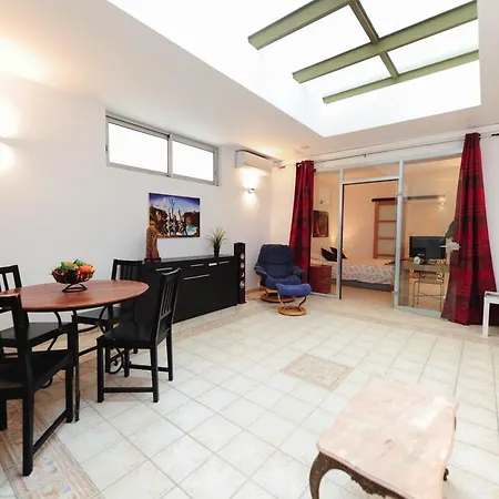 Apartment Paul Valery 50m Plage