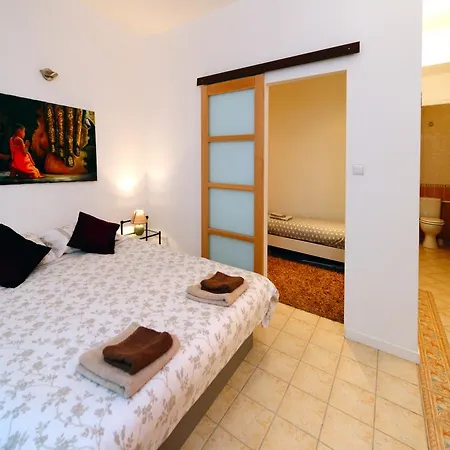 Apartment Paul Valery 50m Plage *