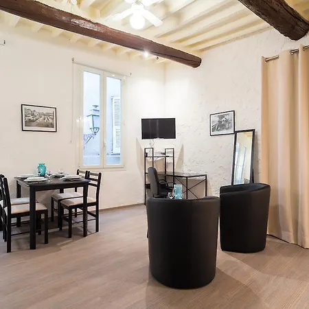 Apartment Centrale -studio Avec Mezzanine - Vieux Nice
