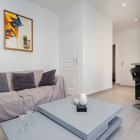 Apartment Republique - 1 - Garibaldi *