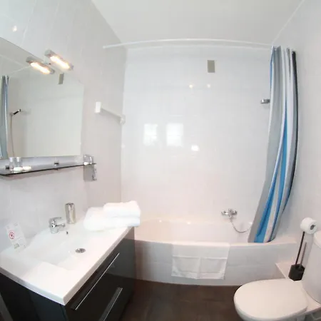 Appart hôtel Nice Beach 4*