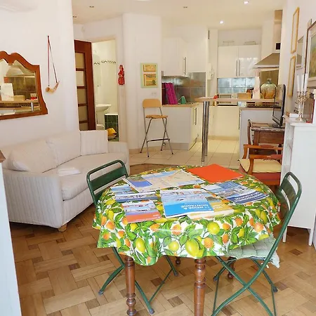 Apartment Gambetta Nice